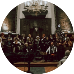 De bevorderen dat de Waalse Kerk een functie heeft en houdt ten behoeve van de Bredase gemeenschap